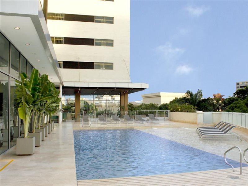 Estelar Alto Prado Barranquilla  Exterior foto The pool at the rooftop
