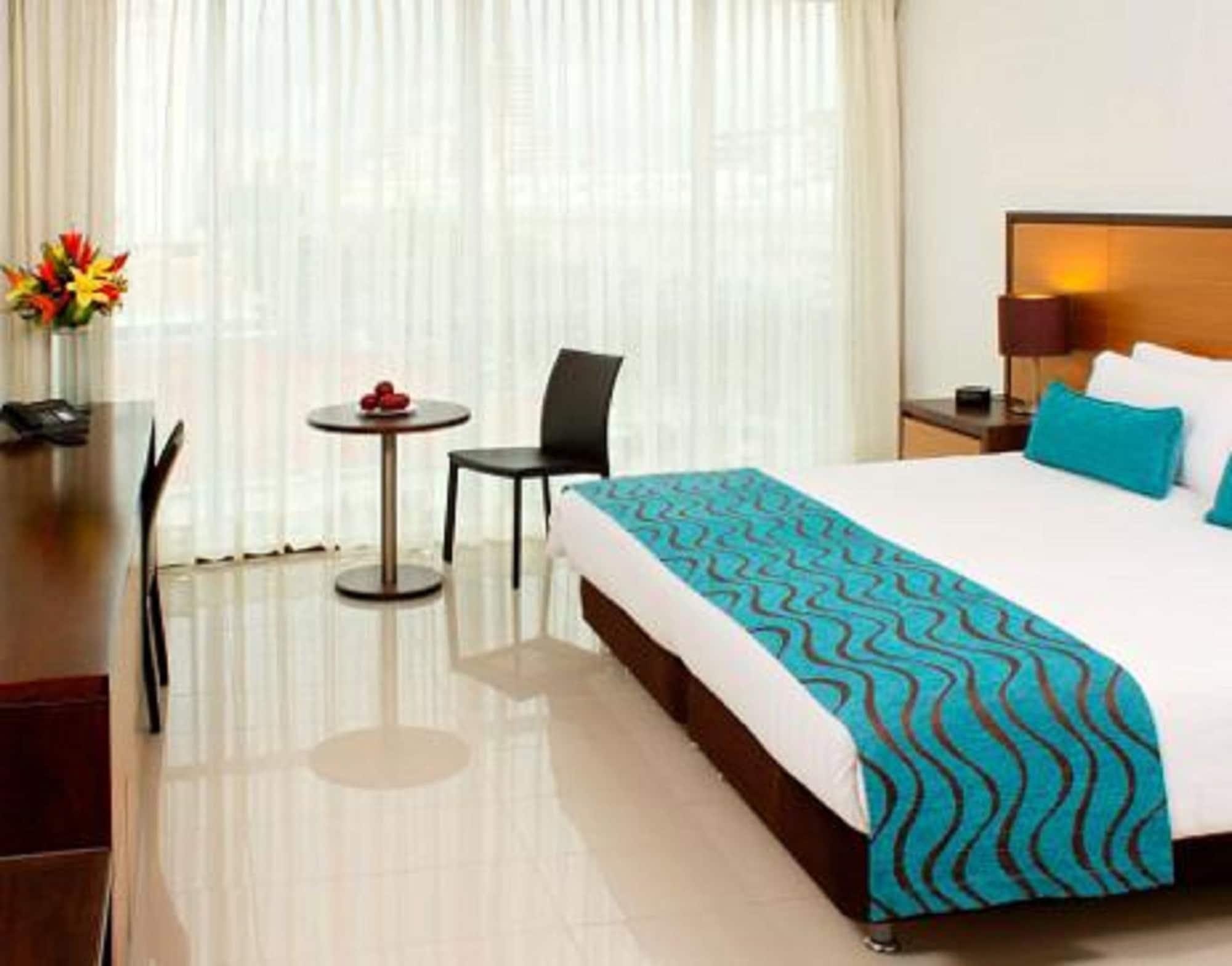 Estelar Alto Prado Barranquilla  Exterior foto A room at the hotel