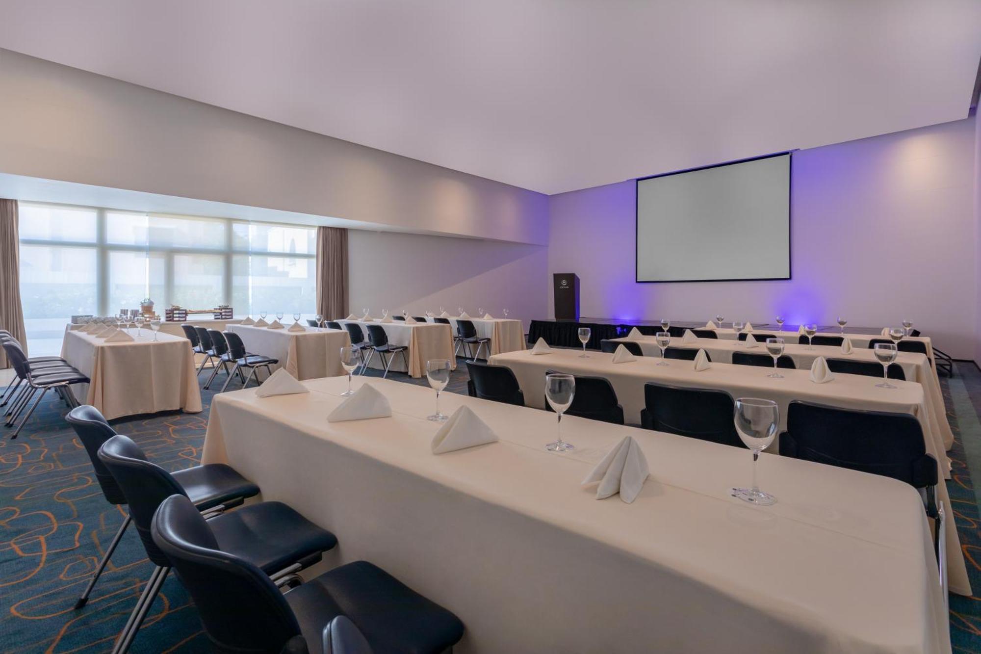 Estelar Alto Prado Barranquilla  Exterior foto Meeting room