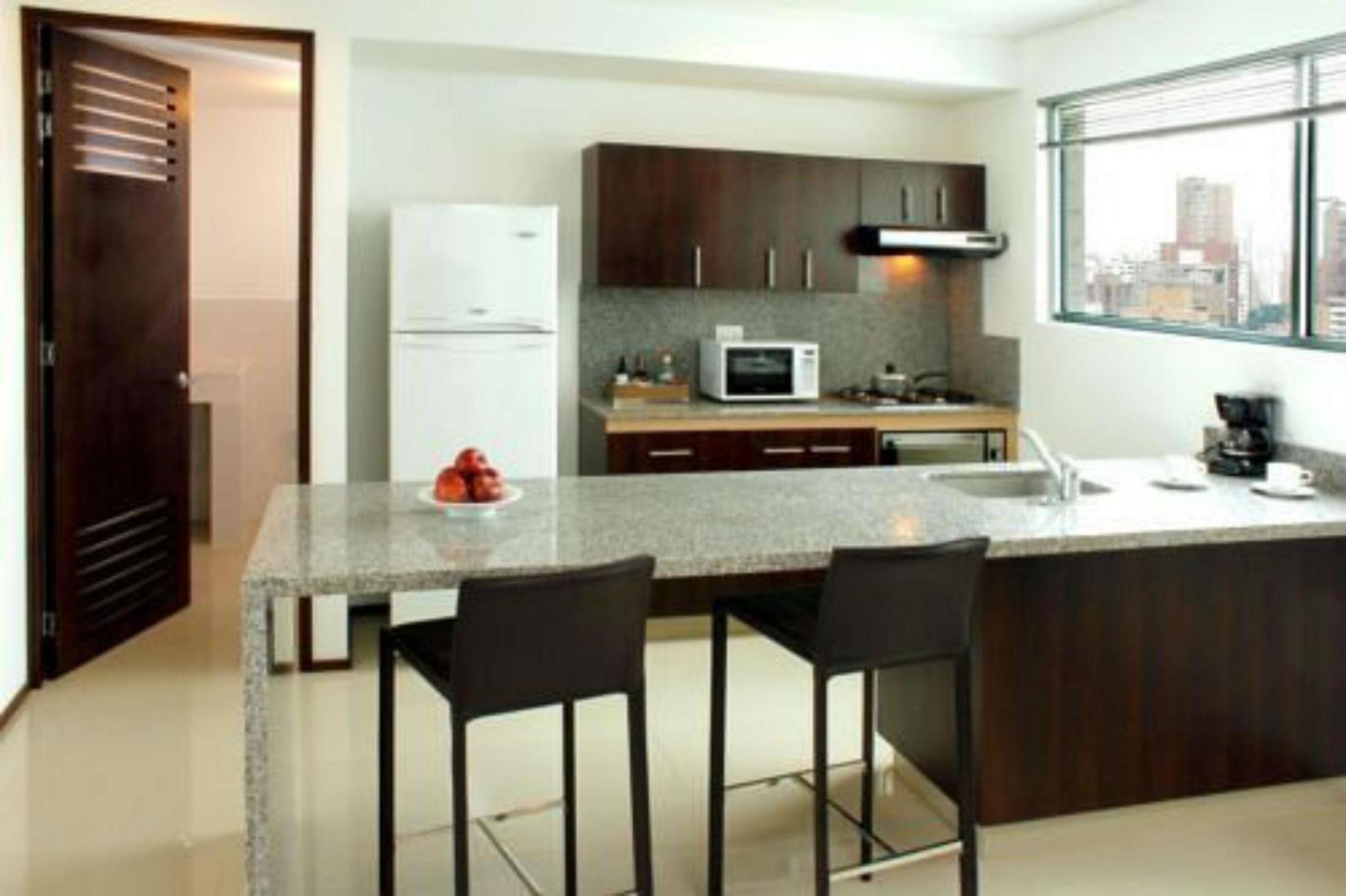 Estelar Alto Prado Barranquilla  Exterior foto A typical kitchen in a serviced apartment