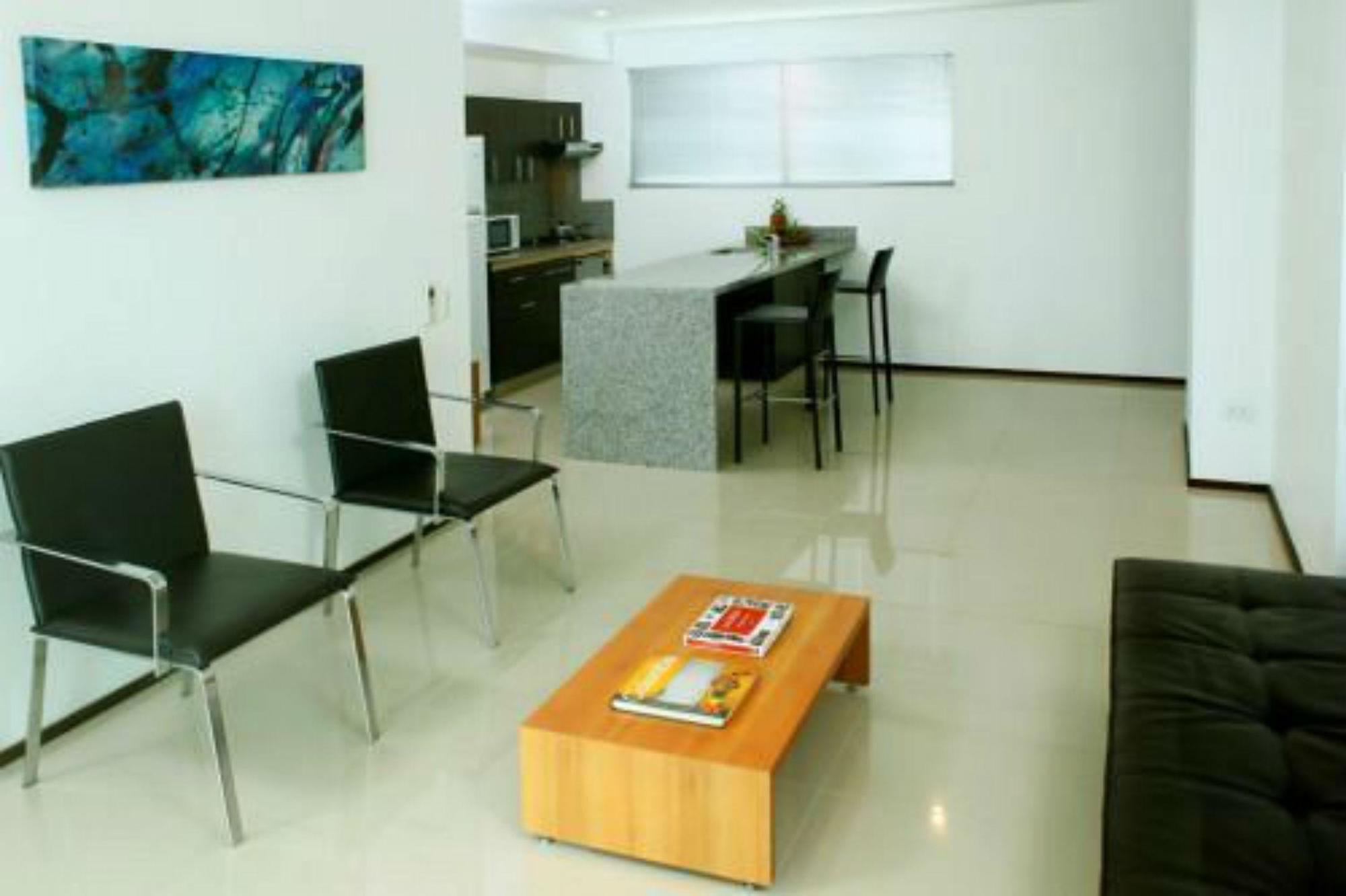 Estelar Alto Prado Barranquilla  Exterior foto A living room with a polished concrete floor