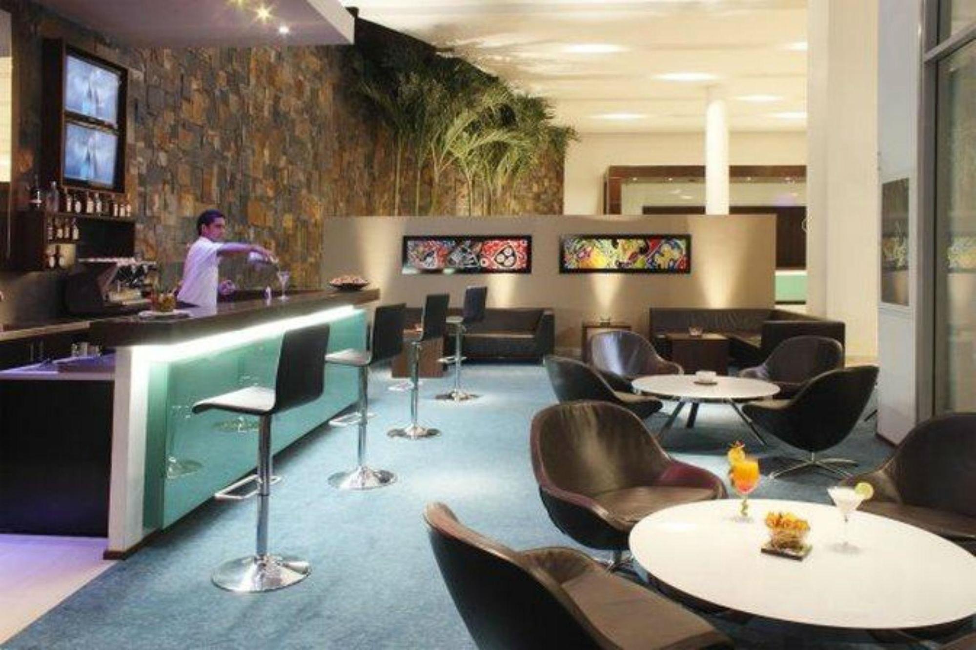 Estelar Alto Prado Barranquilla  Exterior foto The lounge at the airport